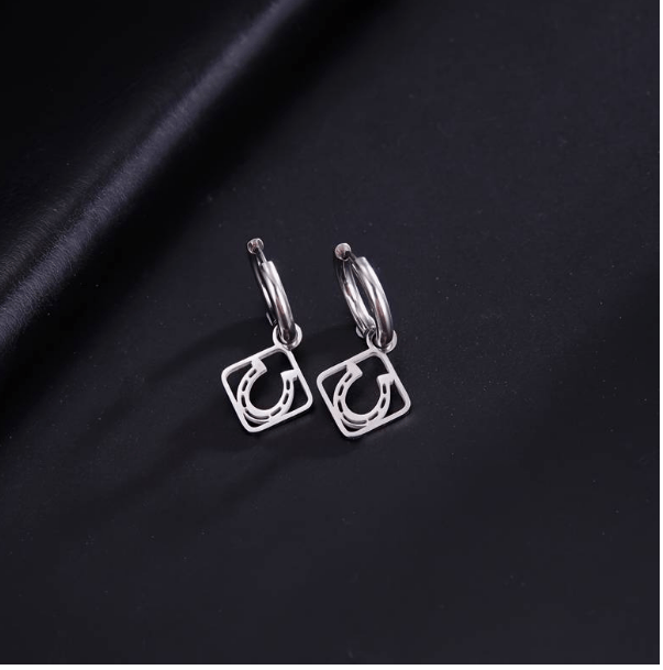 HorsebyAmy oorringen horseshoe silver